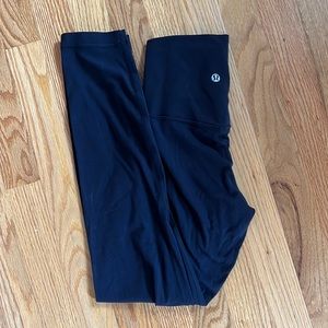 Black lululemon align leggings!